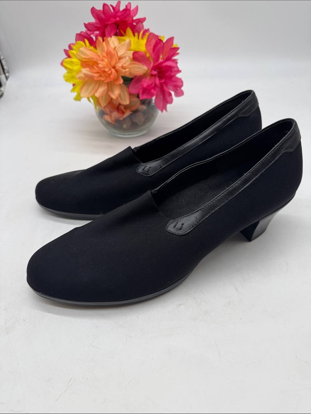 Munro Black Low Heel Slip-On Pumps Size 12
